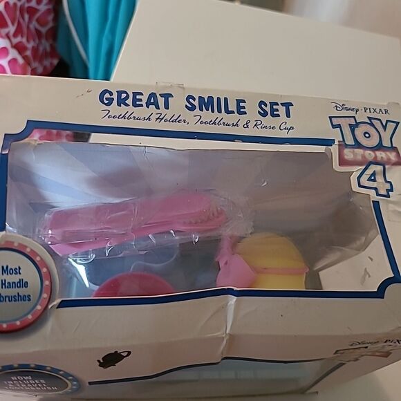 Toy Story 4 Great Smile Set - Picture 5 of 7